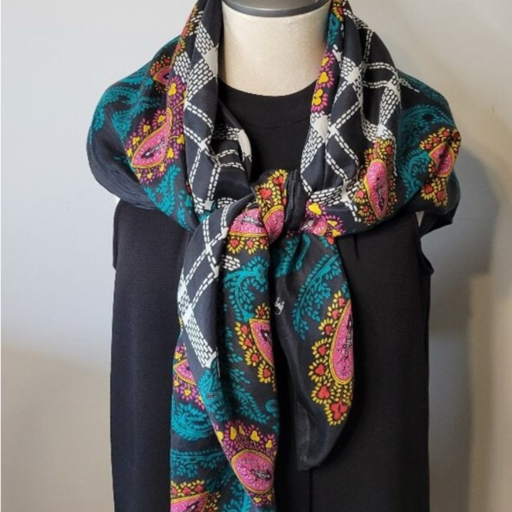 Diane Von Furstenberg Elegant Paisley Scarf - Black, Pink, and Teal